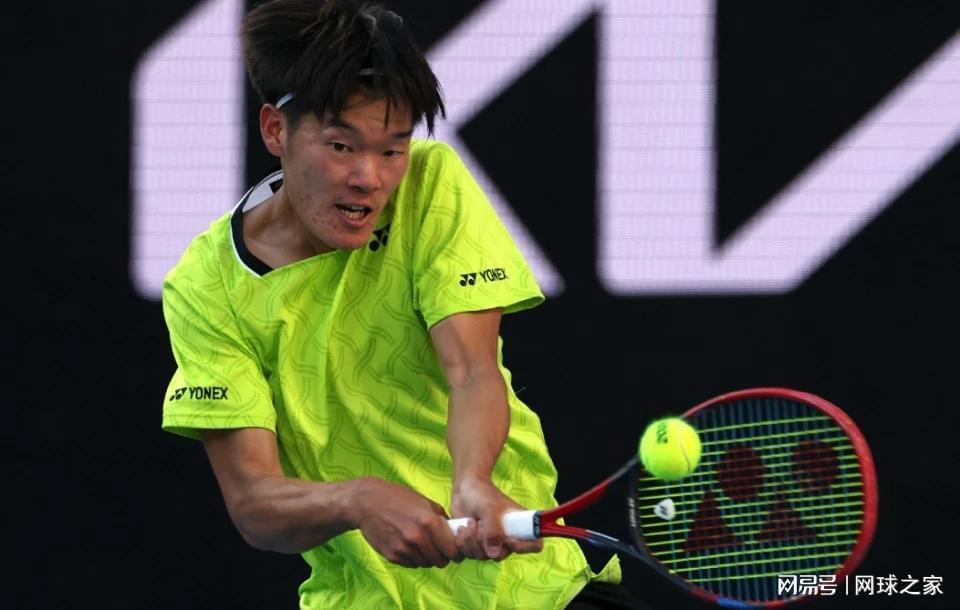 如意官网登录入口-美国华裔黑马伤退无缘挑战阿卡,要拿澳网冠军的15岁中国少女夺冠